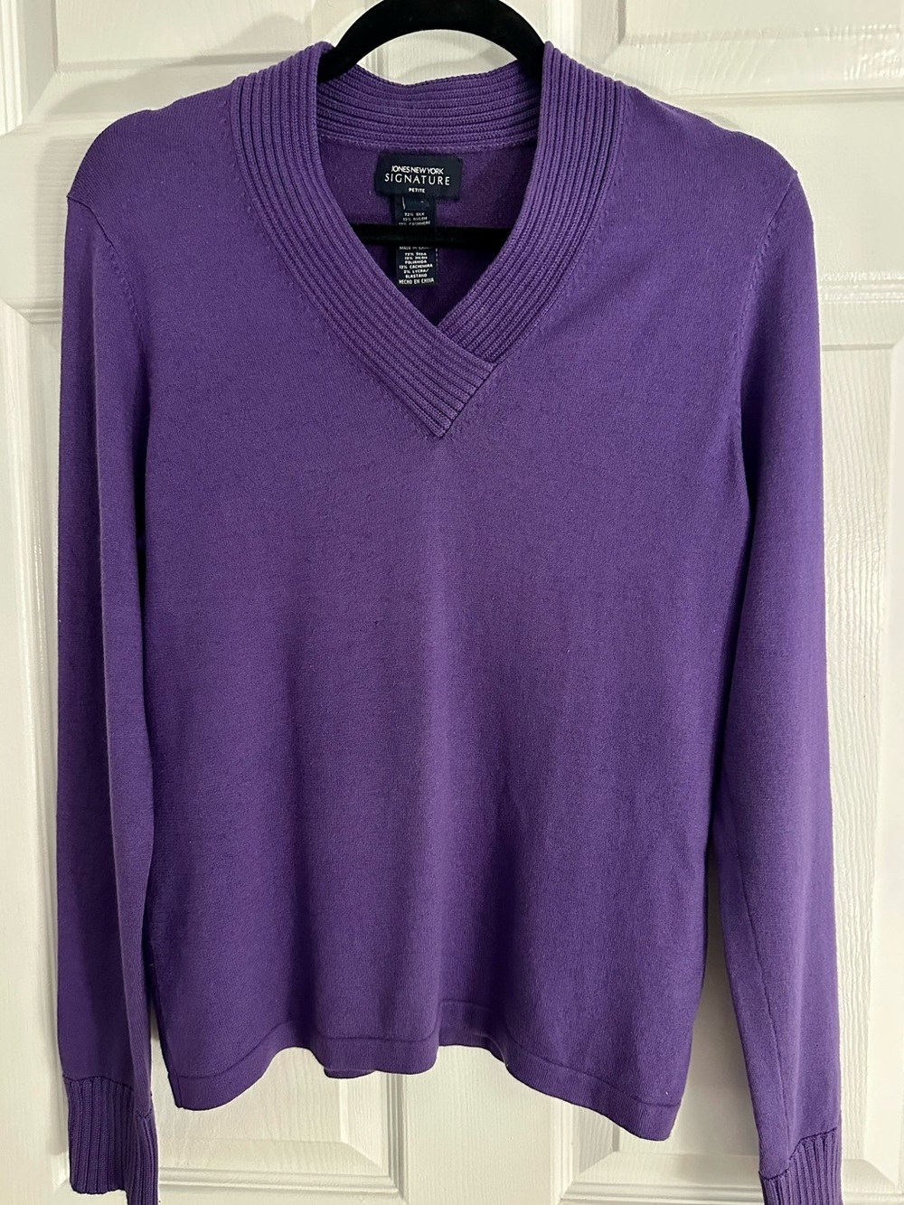 Jones New York Purple V-Neck Knit Sweater